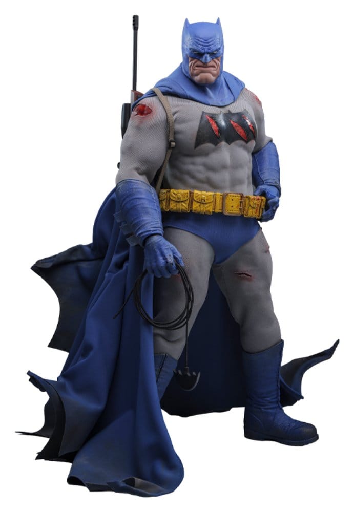 Batman: The Dark Knight Returns Comic Masterpiece Action Figure 1/6 Batman (Battle Damaged Version) frÃ¥n Hot Toys