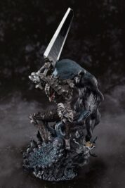 Berserk Figuarts ZERO Metallic Touch PVC Statue Guts Berserker Armor frÃ¥n Bandai Tamashii Nations