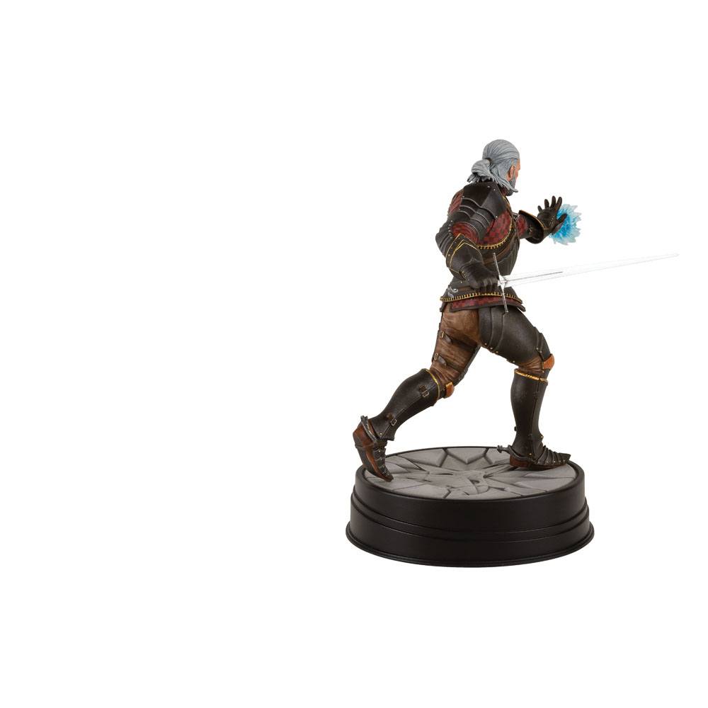 Statues Witcher 3 Wild Hunt PVC Statue Geralt Toussaint Tourney Armor från Dark Horse