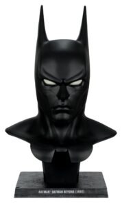 Batman DC Direct Replica 1/1 Batman Beyond Mask från McFarlane Toys