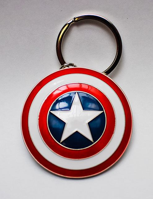 Marvel Comics Metal Keychain Captain America Shield frÃ¥n Semic